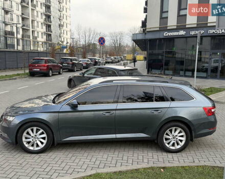 Сірий Шкода Суперб, об'ємом двигуна 2 л та пробігом 245 тис. км за 14900 $, фото 4 на Automoto.ua
