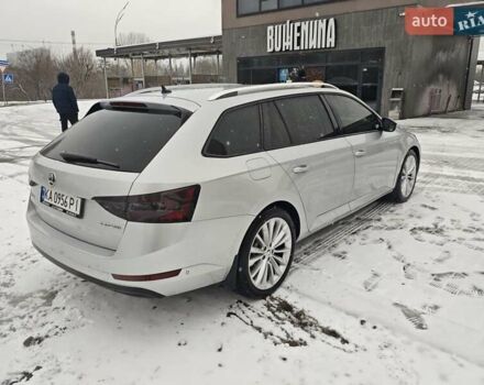 Сірий Шкода Суперб, об'ємом двигуна 1.97 л та пробігом 239 тис. км за 16000 $, фото 3 на Automoto.ua