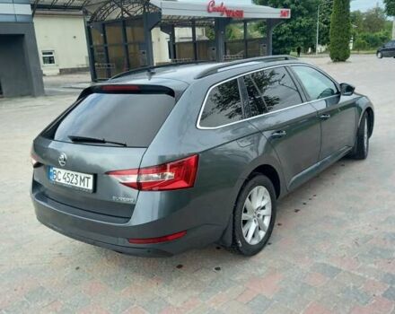 Серый Шкода Суперб, объемом двигателя 2 л и пробегом 244 тыс. км за 14000 $, фото 3 на Automoto.ua