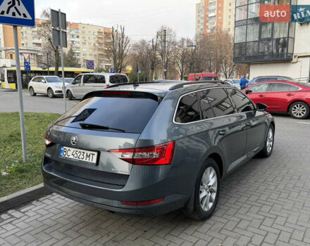 Сірий Шкода Суперб, об'ємом двигуна 2 л та пробігом 245 тис. км за 14900 $, фото 8 на Automoto.ua