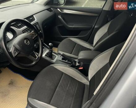 Серый Шкода Суперб, объемом двигателя 1.6 л и пробегом 273 тыс. км за 10900 $, фото 10 на Automoto.ua