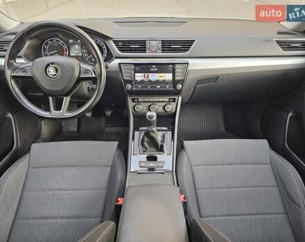 Сірий Шкода Суперб, об'ємом двигуна 1.8 л та пробігом 119 тис. км за 15999 $, фото 60 на Automoto.ua