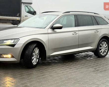 Серый Шкода Суперб, объемом двигателя 2 л и пробегом 270 тыс. км за 13800 $, фото 2 на Automoto.ua