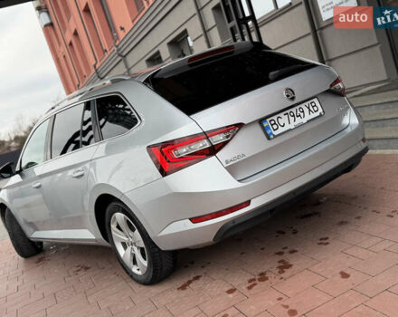 Сірий Шкода Суперб, об'ємом двигуна 1.97 л та пробігом 261 тис. км за 17999 $, фото 13 на Automoto.ua