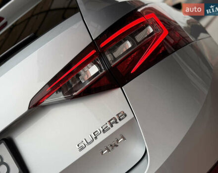 Сірий Шкода Суперб, об'ємом двигуна 1.97 л та пробігом 261 тис. км за 17999 $, фото 19 на Automoto.ua