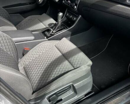 Серый Шкода Суперб, объемом двигателя 1.6 л и пробегом 230 тыс. км за 15000 $, фото 13 на Automoto.ua