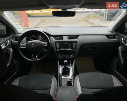 Серый Шкода Суперб, объемом двигателя 1.6 л и пробегом 273 тыс. км за 10900 $, фото 14 на Automoto.ua