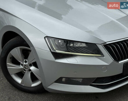 Серый Шкода Суперб, объемом двигателя 2 л и пробегом 239 тыс. км за 18500 $, фото 5 на Automoto.ua
