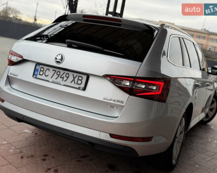 Сірий Шкода Суперб, об'ємом двигуна 1.97 л та пробігом 261 тис. км за 17999 $, фото 18 на Automoto.ua