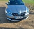 Сірий Шкода Суперб, об'ємом двигуна 1.6 л та пробігом 241 тис. км за 15200 $, фото 1 на Automoto.ua