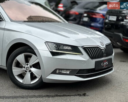 Серый Шкода Суперб, объемом двигателя 2 л и пробегом 239 тыс. км за 18500 $, фото 4 на Automoto.ua