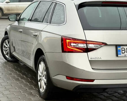 Серый Шкода Суперб, объемом двигателя 2 л и пробегом 270 тыс. км за 13800 $, фото 7 на Automoto.ua