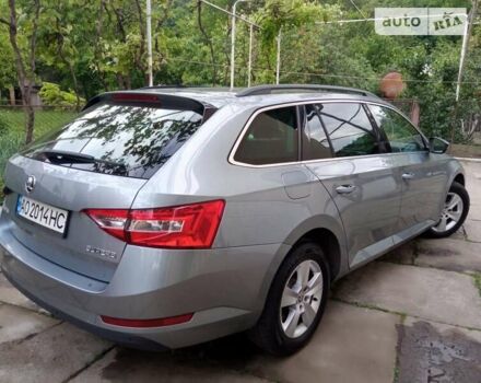 Серый Шкода Суперб, объемом двигателя 1.97 л и пробегом 288 тыс. км за 13000 $, фото 5 на Automoto.ua