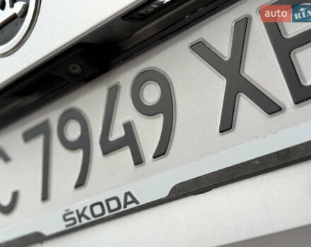 Сірий Шкода Суперб, об'ємом двигуна 1.97 л та пробігом 261 тис. км за 17999 $, фото 20 на Automoto.ua