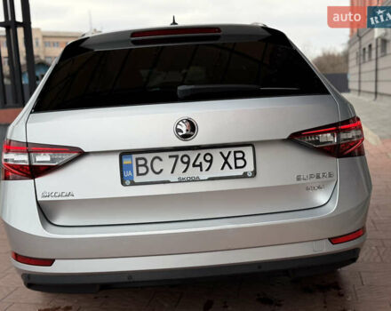 Сірий Шкода Суперб, об'ємом двигуна 1.97 л та пробігом 261 тис. км за 17999 $, фото 22 на Automoto.ua