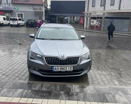 Серый Шкода Суперб, объемом двигателя 1.6 л и пробегом 230 тыс. км за 15000 $, фото 1 на Automoto.ua