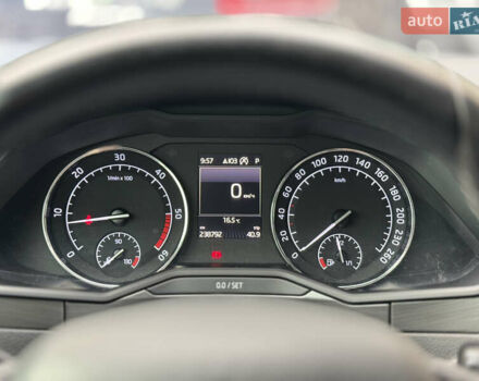 Серый Шкода Суперб, объемом двигателя 2 л и пробегом 239 тыс. км за 18500 $, фото 18 на Automoto.ua