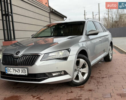 Сірий Шкода Суперб, об'ємом двигуна 1.97 л та пробігом 261 тис. км за 17999 $, фото 9 на Automoto.ua