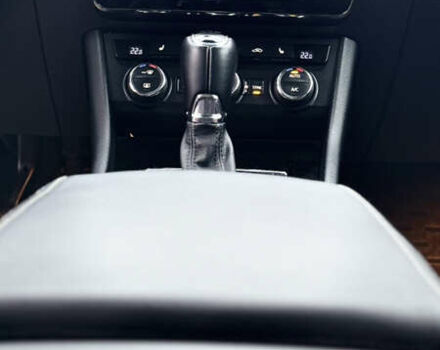 Серый Шкода Суперб, объемом двигателя 2 л и пробегом 270 тыс. км за 13800 $, фото 13 на Automoto.ua