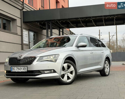 Сірий Шкода Суперб, об'ємом двигуна 1.97 л та пробігом 261 тис. км за 17999 $, фото 2 на Automoto.ua