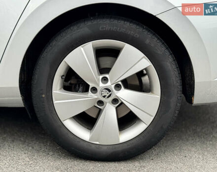 Серый Шкода Суперб, объемом двигателя 2 л и пробегом 239 тыс. км за 18500 $, фото 9 на Automoto.ua