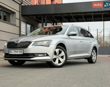 Сірий Шкода Суперб, об'ємом двигуна 1.97 л та пробігом 261 тис. км за 17999 $, фото 1 на Automoto.ua