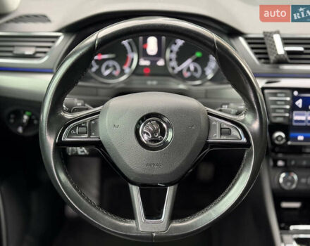 Серый Шкода Суперб, объемом двигателя 2 л и пробегом 239 тыс. км за 18500 $, фото 20 на Automoto.ua