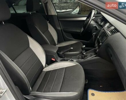 Серый Шкода Суперб, объемом двигателя 1.6 л и пробегом 273 тыс. км за 10900 $, фото 18 на Automoto.ua