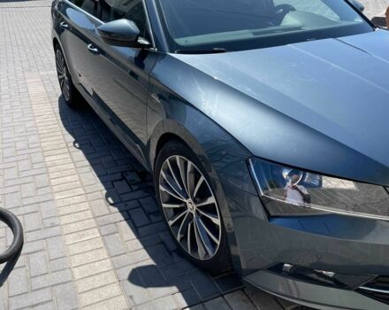 Сірий Шкода Суперб, об'ємом двигуна 2 л та пробігом 270 тис. км за 20000 $, фото 5 на Automoto.ua