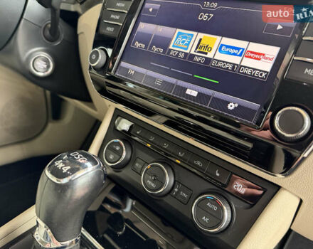 Сірий Шкода Суперб, об'ємом двигуна 1.97 л та пробігом 261 тис. км за 17999 $, фото 47 на Automoto.ua