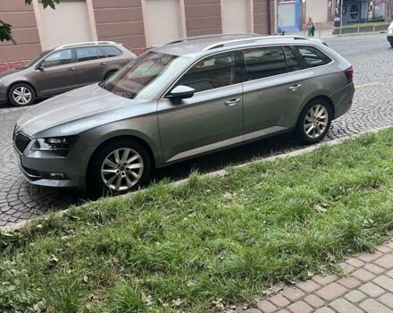 Серый Шкода Суперб, объемом двигателя 1.6 л и пробегом 230 тыс. км за 15000 $, фото 2 на Automoto.ua