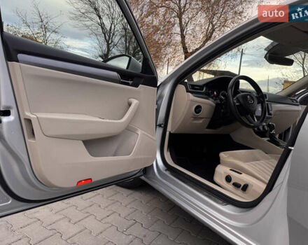 Шкода Суперб 2016 в Дрогобыче на Automoto.ua Серый Шкода Суперб, объемом двигателя 1.98 л и пробегом 250 тыс. км за 17150 $, фото 37 на Automoto.ua