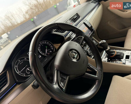 Сірий Шкода Суперб, об'ємом двигуна 1.97 л та пробігом 261 тис. км за 17999 $, фото 33 на Automoto.ua