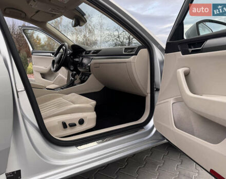 Шкода Суперб 2016 в Дрогобыче на Automoto.ua Серый Шкода Суперб, объемом двигателя 1.98 л и пробегом 250 тыс. км за 17150 $, фото 5 на Automoto.ua