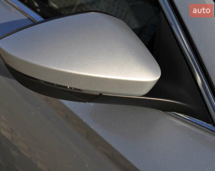 Серый Шкода Суперб, объемом двигателя 1.97 л и пробегом 265 тыс. км за 16000 $, фото 11 на Automoto.ua