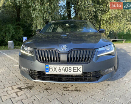 Сірий Шкода Суперб, об'ємом двигуна 1.97 л та пробігом 240 тис. км за 18000 $, фото 20 на Automoto.ua