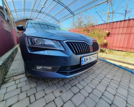 Сірий Шкода Суперб, об'ємом двигуна 2 л та пробігом 280 тис. км за 20000 $, фото 1 на Automoto.ua