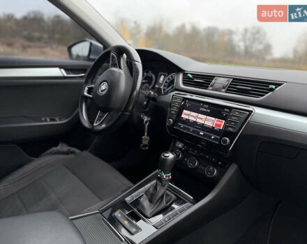 Серый Шкода Суперб, объемом двигателя 1.97 л и пробегом 361 тыс. км за 14600 $, фото 1 на Automoto.ua