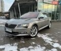Серый Шкода Суперб, объемом двигателя 1.8 л и пробегом 232 тыс. км за 15499 $, фото 12 на Automoto.ua