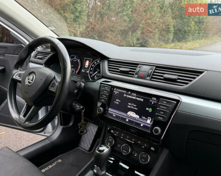 Сірий Шкода Суперб, об'ємом двигуна 2 л та пробігом 217 тис. км за 13950 $, фото 20 на Automoto.ua