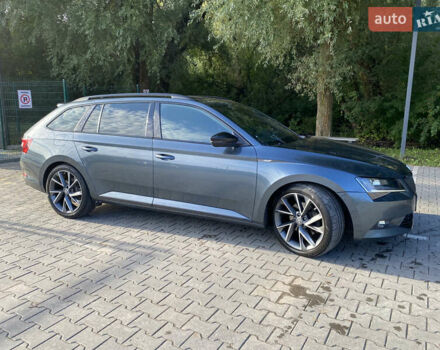 Сірий Шкода Суперб, об'ємом двигуна 1.97 л та пробігом 240 тис. км за 18000 $, фото 54 на Automoto.ua