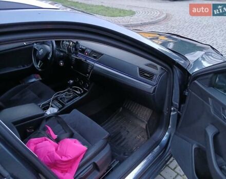 Серый Шкода Суперб, объемом двигателя 1.97 л и пробегом 283 тыс. км за 16000 $, фото 16 на Automoto.ua