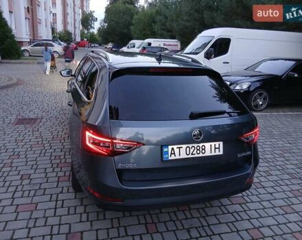 Серый Шкода Суперб, объемом двигателя 1.97 л и пробегом 283 тыс. км за 16000 $, фото 6 на Automoto.ua