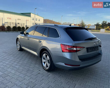 Серый Шкода Суперб, объемом двигателя 1.97 л и пробегом 256 тыс. км за 15999 $, фото 10 на Automoto.ua