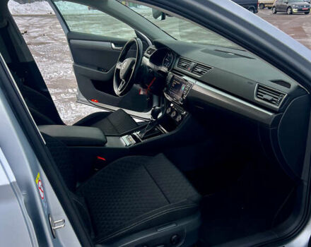 Серый Шкода Суперб, объемом двигателя 1.97 л и пробегом 265 тыс. км за 16000 $, фото 24 на Automoto.ua