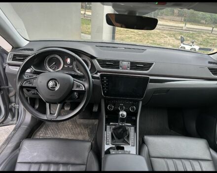 Серый Шкода Суперб, объемом двигателя 2 л и пробегом 191 тыс. км за 9000 $, фото 8 на Automoto.ua