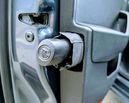 Сірий Шкода Суперб, об'ємом двигуна 1.97 л та пробігом 314 тис. км за 20500 $, фото 28 на Automoto.ua