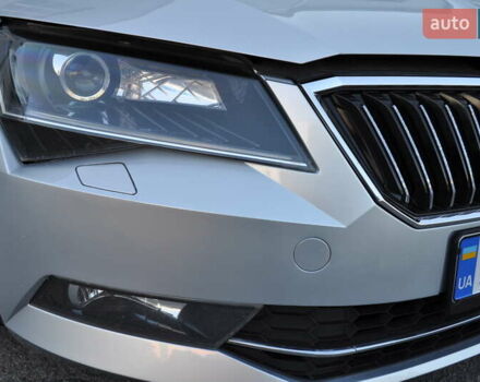 Серый Шкода Суперб, объемом двигателя 1.97 л и пробегом 265 тыс. км за 16000 $, фото 5 на Automoto.ua