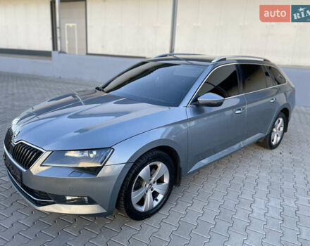 Серый Шкода Суперб, объемом двигателя 1.97 л и пробегом 256 тыс. км за 15999 $, фото 3 на Automoto.ua