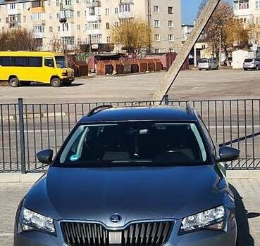 Серый Шкода Суперб, объемом двигателя 1.6 л и пробегом 255 тыс. км за 15200 $, фото 11 на Automoto.ua
